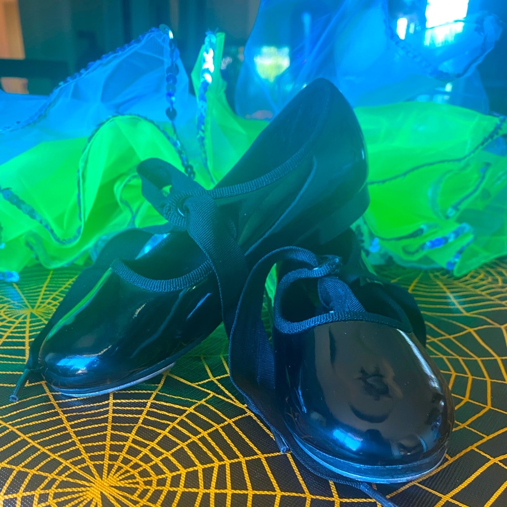 Black tap shoes